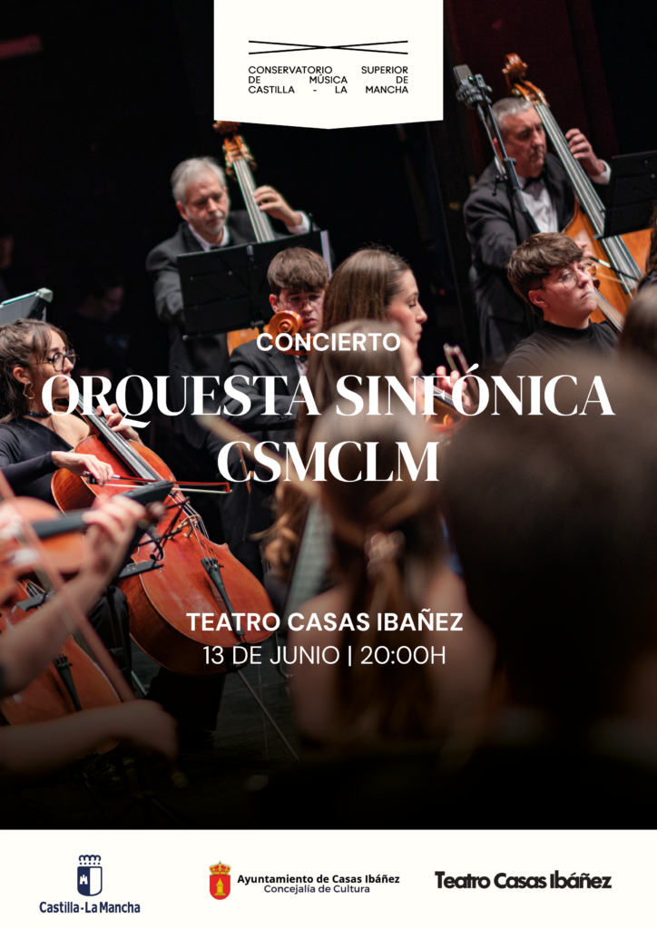 Orquesta sinfónica en concierto en teatro