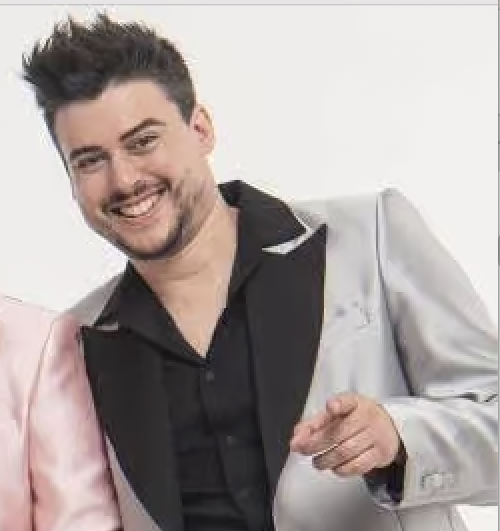 Edu Escartí de Melomans presenta en RadioManchuela “Nino Bravo. Libre, el musical”