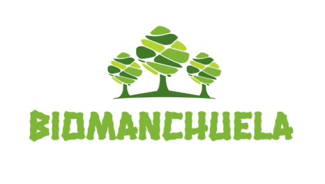 Logotipo verde de Biomanchuela con árboles estilizados